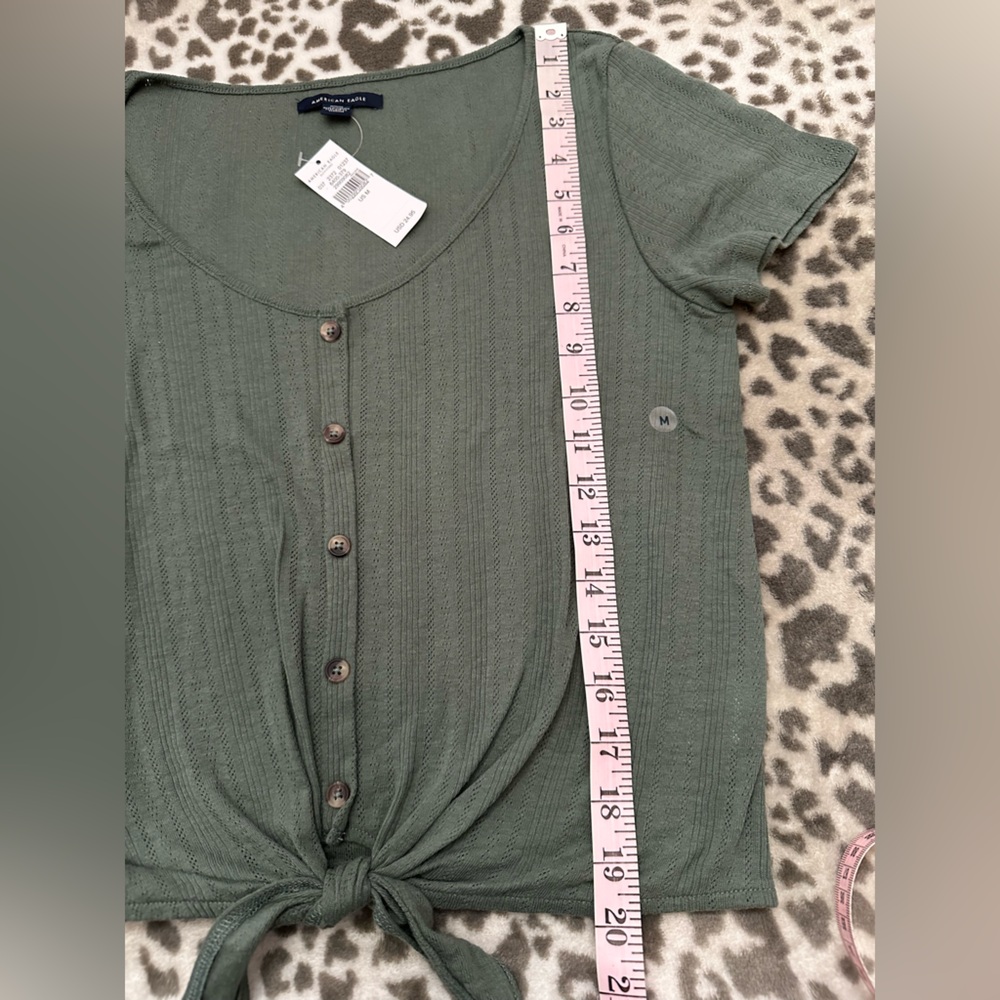 American Eagle Pointelle Button Front Tie Knot T-Shirt in Green Size Medium - Picture 15 of 16